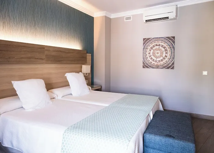 Hotel Puerta Del Mar - Adults Recommended